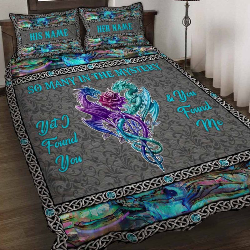 Personalized So Many In The Mystery Quilt Bedding Set