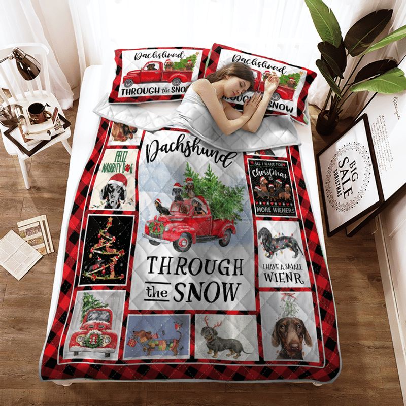 Dachshund Through The Snow Christmas Quilt Bedding Set