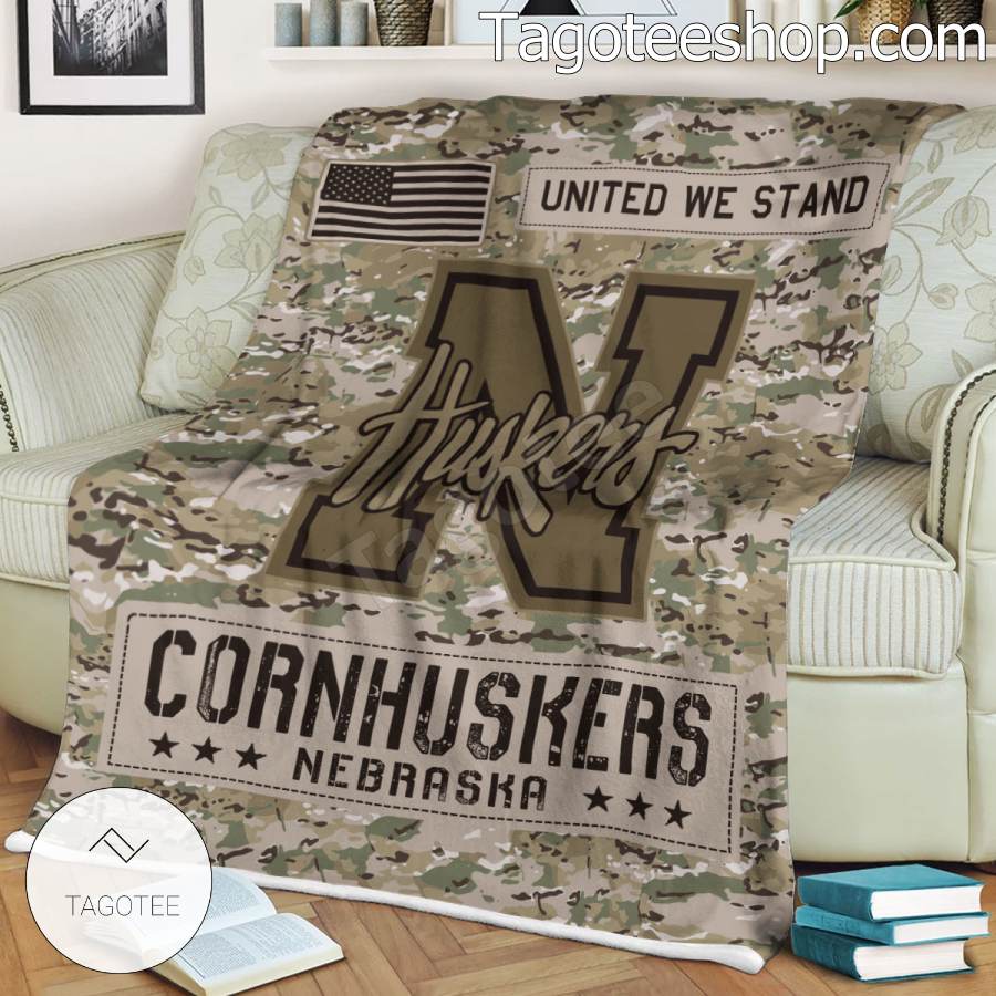 NCAA Nebraska Cornhuskers Army Camo Blanket a