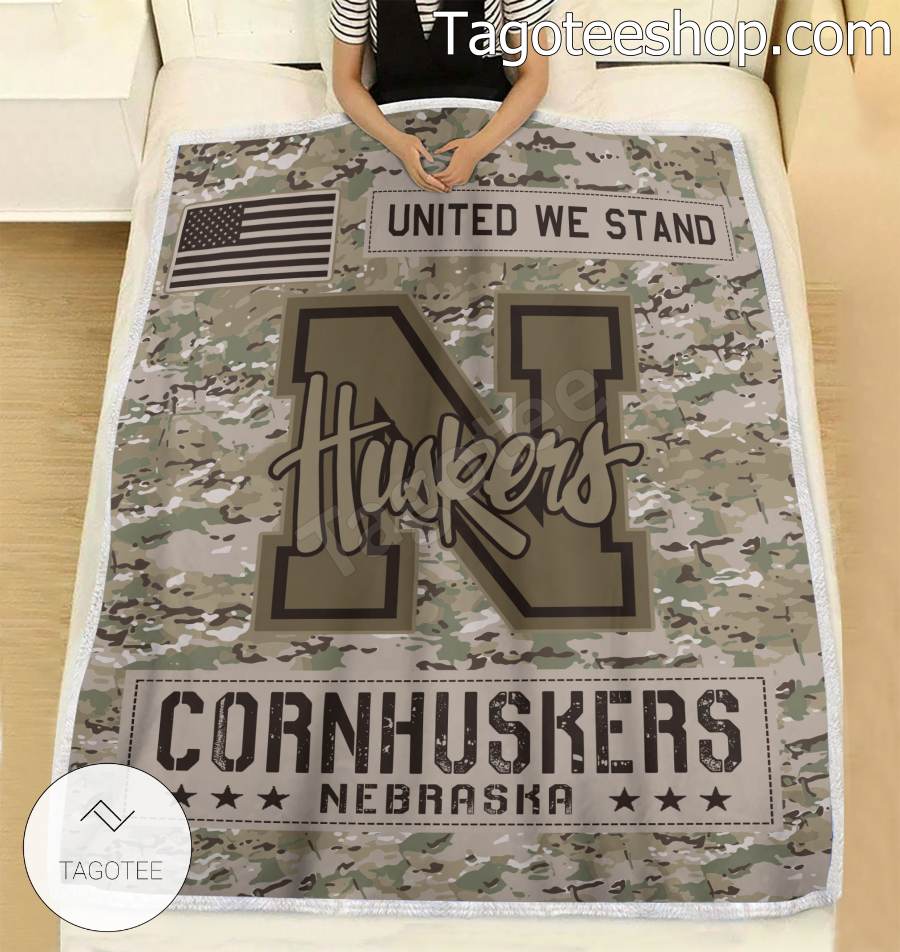 NCAA Nebraska Cornhuskers Army Camo Blanket b